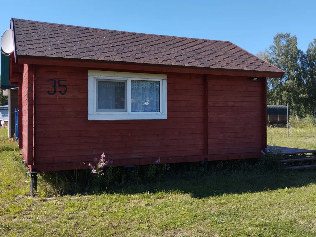 Коттедж Уютный домик на берегу реки — Лодейное Поле