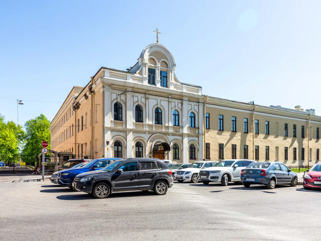 Квартира у Финского вокзала и крейсера Авроры