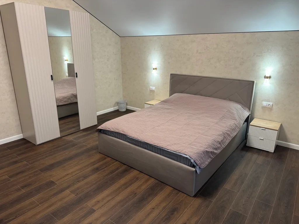 Двухэтажный дом с баней на дровах и мангальной зоной