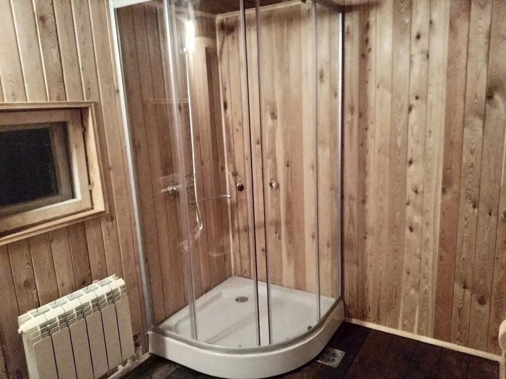 Загородный дом с баней и камином