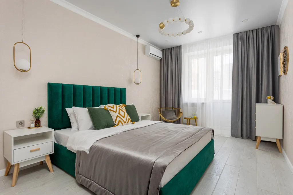 Двухкомнатные апартаменты LikeHome Изумрудные вблизи парка Галицкого