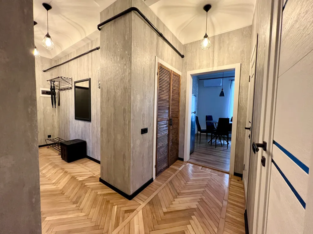 Квартира Уютные апартаменты "Лофт Фонтаны" с видом на Александровский сквер — Краснодар