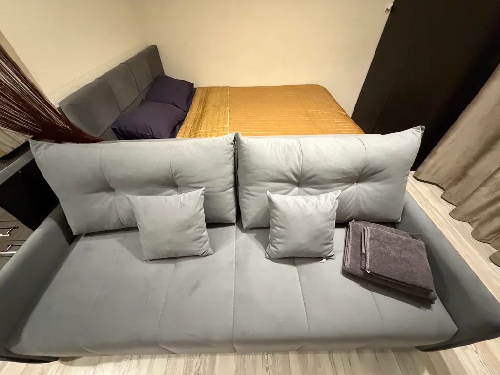 Cовременная студия с бecкoнтaктным заездом