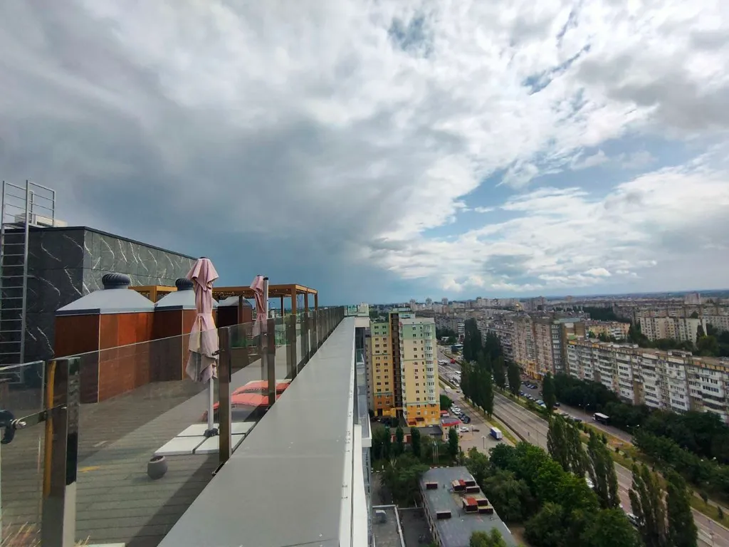 Квартира с красивой террасой на крыше дома в Белгороде