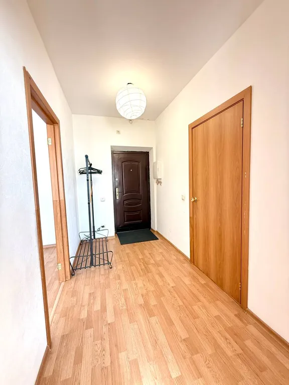 Высокий этаж, рядом метро