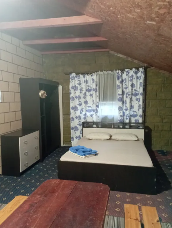 Домик у реки