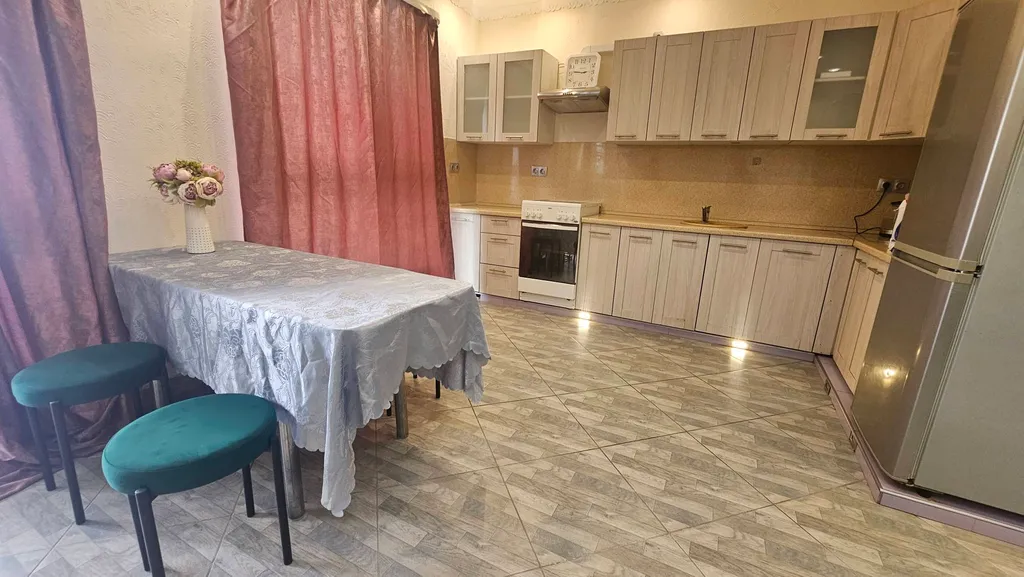 Большая трешка для 8 гостей