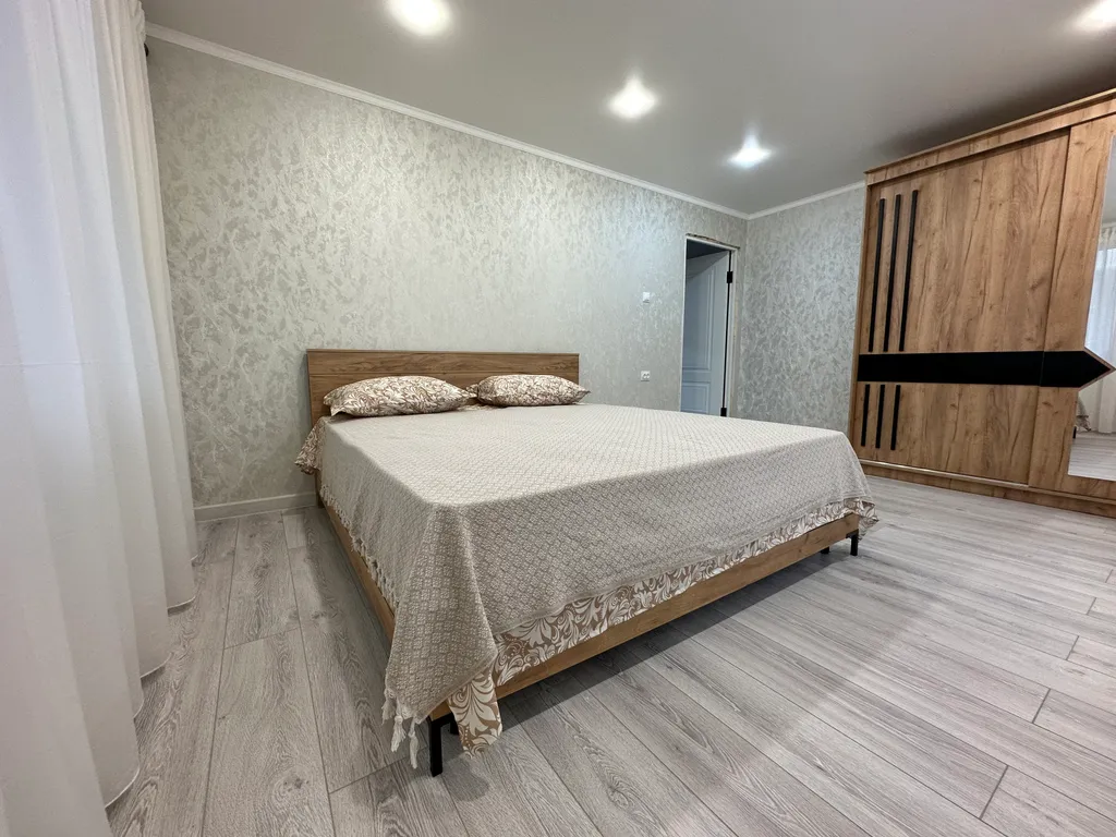 Уютная квартира в центре города с видом на море