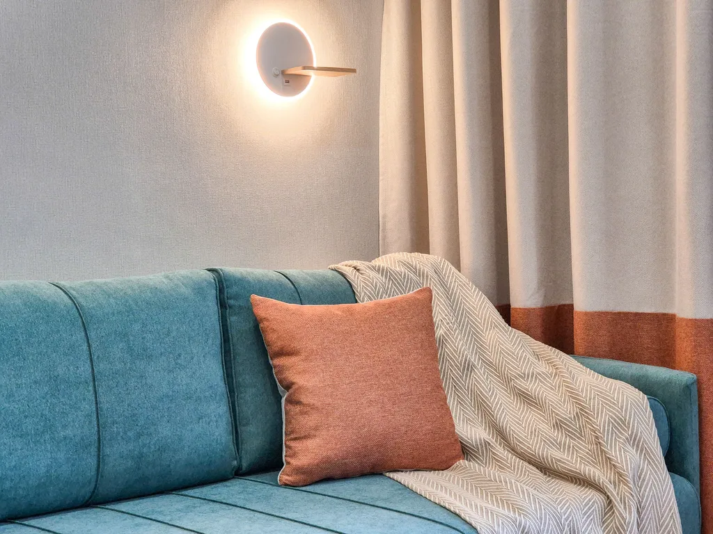 Студия с видом на реку