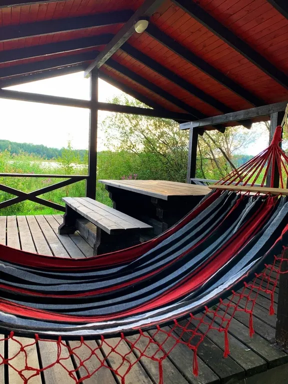 Домик на берегу