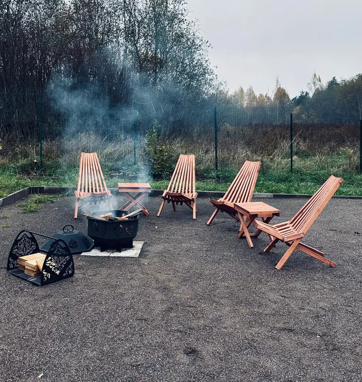 А-фрейм на берегу озера