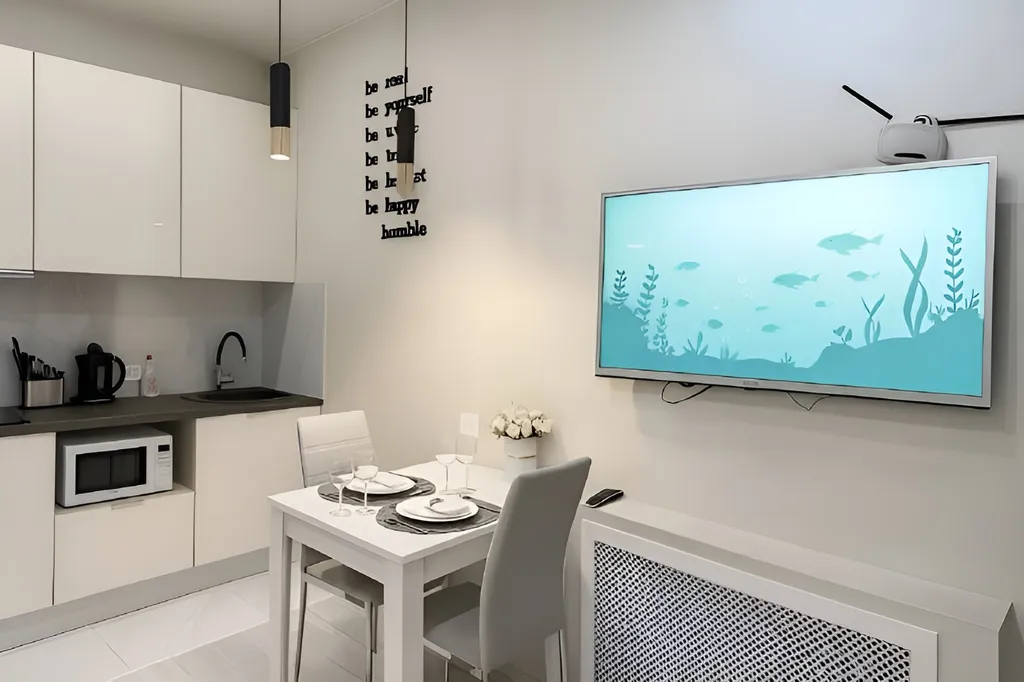 Светлая студия с бассейном на территории