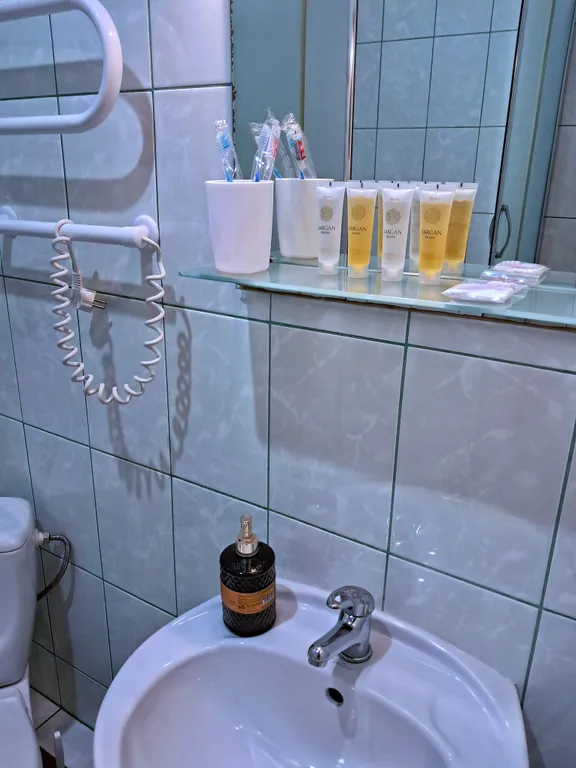 Номер в сердце города.Главный пр-т Азовский-2 мин.Набережная,пляж-5мин