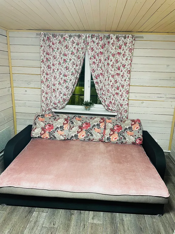 Домик у озера Плещеево