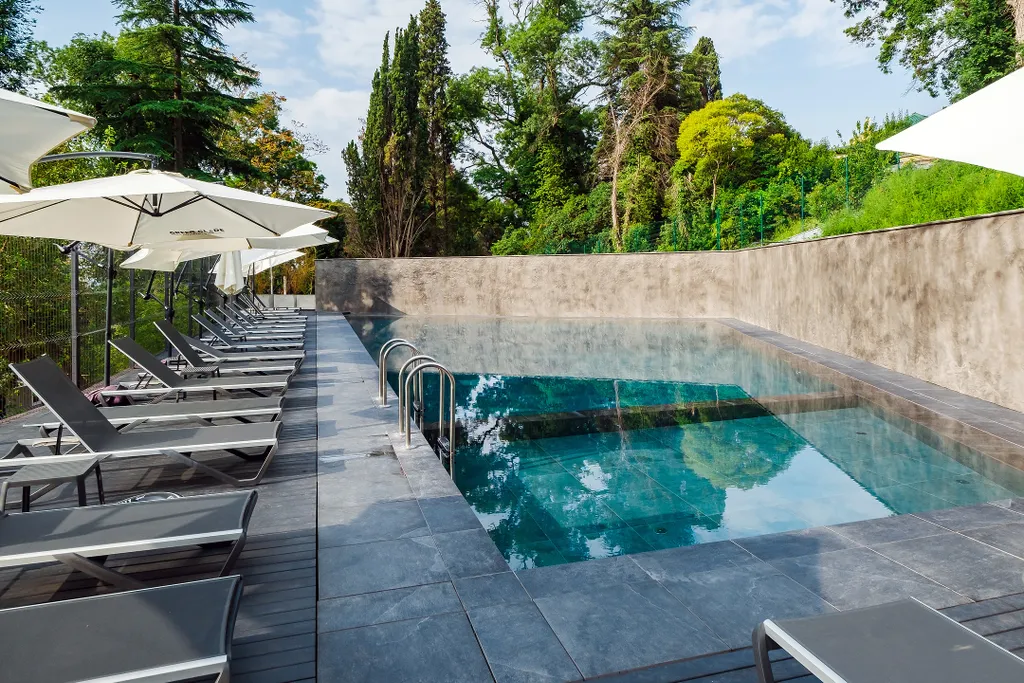 Апарты в 10 минутах от моря с бассейном