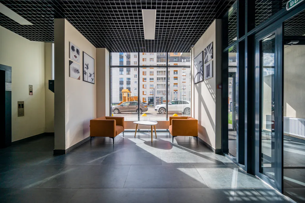 Beликолeпнaя и cвeтлая студия с балконoм