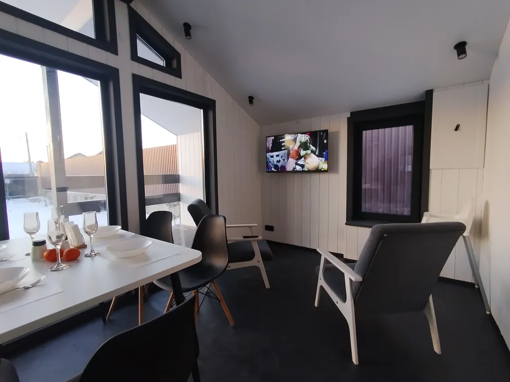 Уютный дом на две семьи в коттеджном поселке