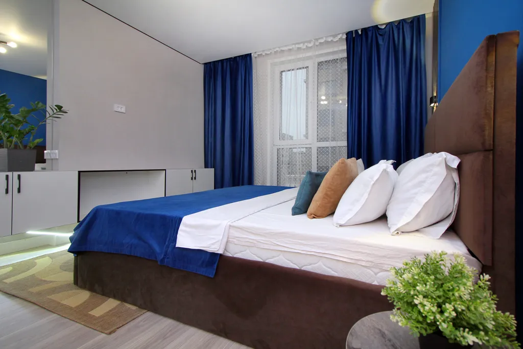 2-комнатная квартира с 2 раздельными спальнями с дизайнерским ремонтом