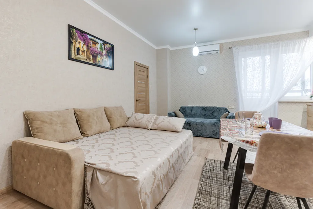 Двушка в центре до 6 человек отчетные документы, ориентир башня париж