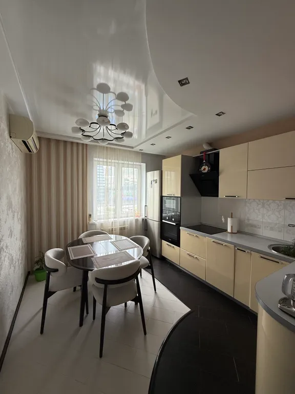 Комфортная двухкомнатная квартира в удобном расположении — аренда посуточно в Владивосток