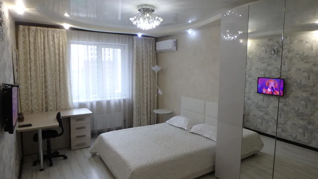 Элитная с джакузи и камином, центр, метро, парк, аква-парк, зоопарк, тцаура