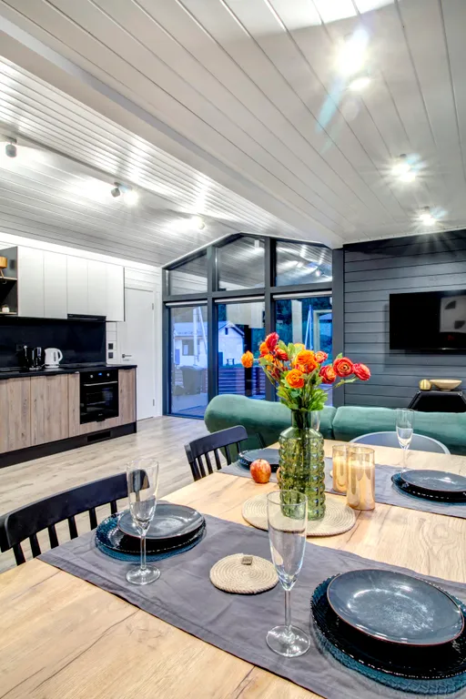 Уютный домик с видом на лес