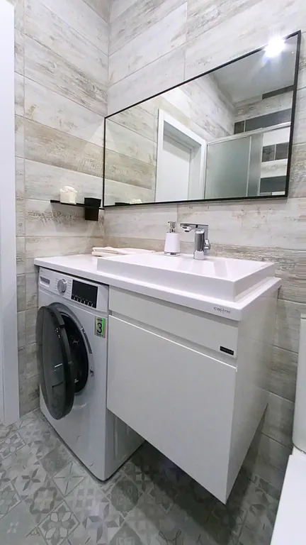 Стильная просторная квартира с лоджией