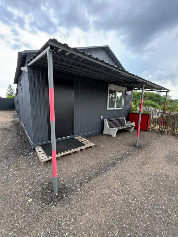 Домик на берегу Волги