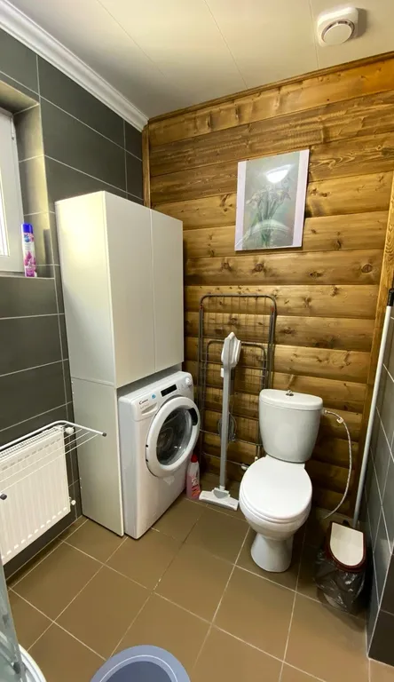 Уютный деревенский дом в сердце города