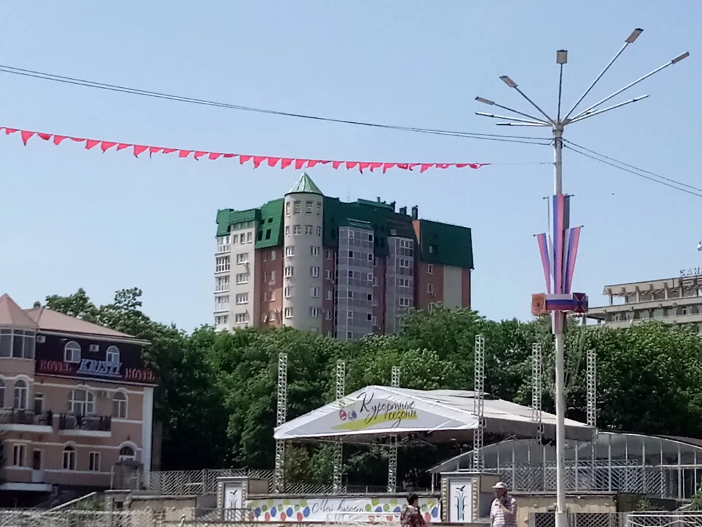 2-комнатная квартира в центре возле парка