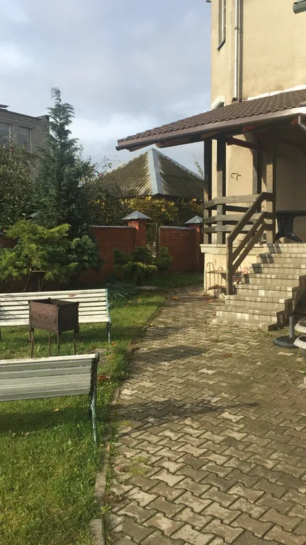 Домик на холме