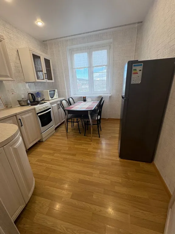 Двухкомнатная квартира в районе горбольницы