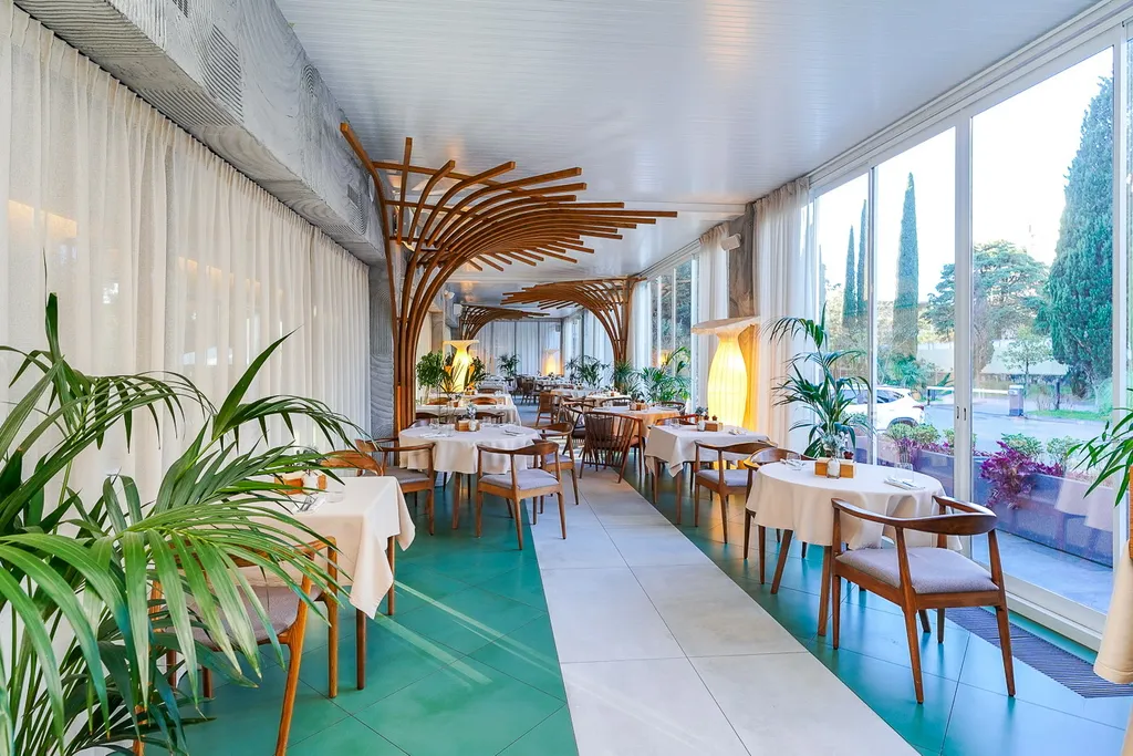 Квартира Апартаменты с бассейном в Сочи — Адлер