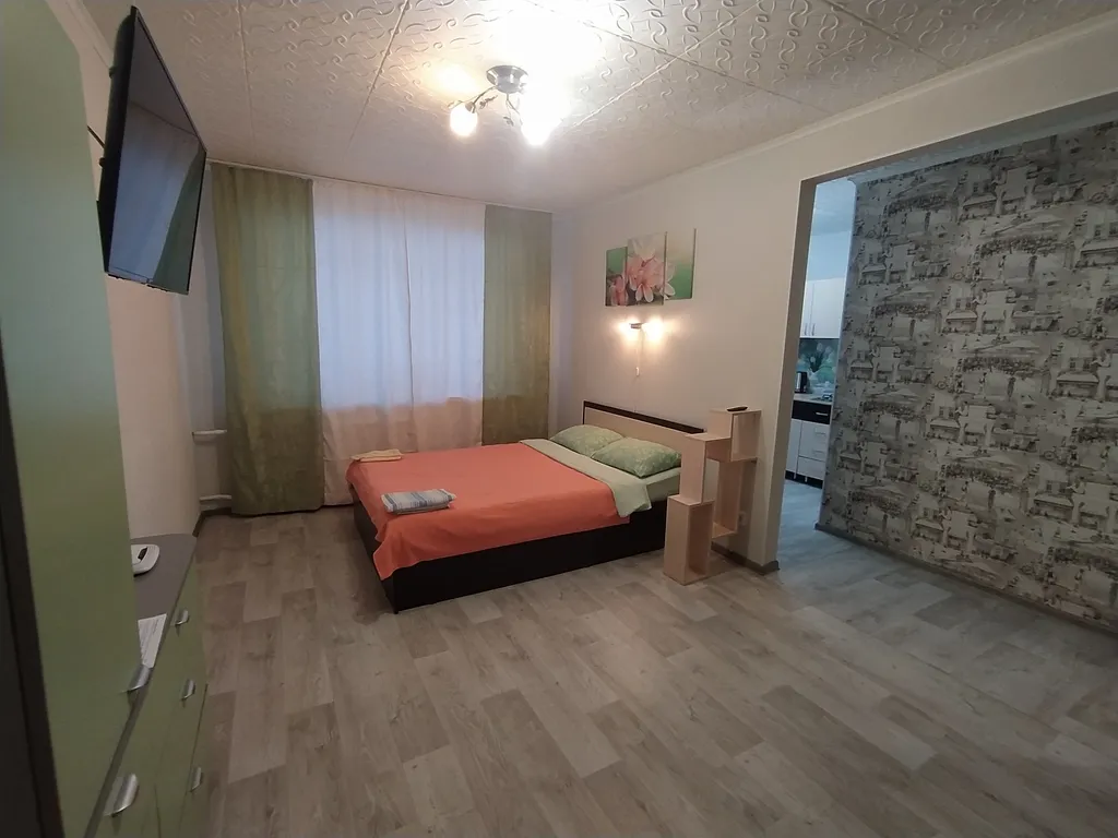 Уютная светлая квартира — аренда посуточно в Пермь