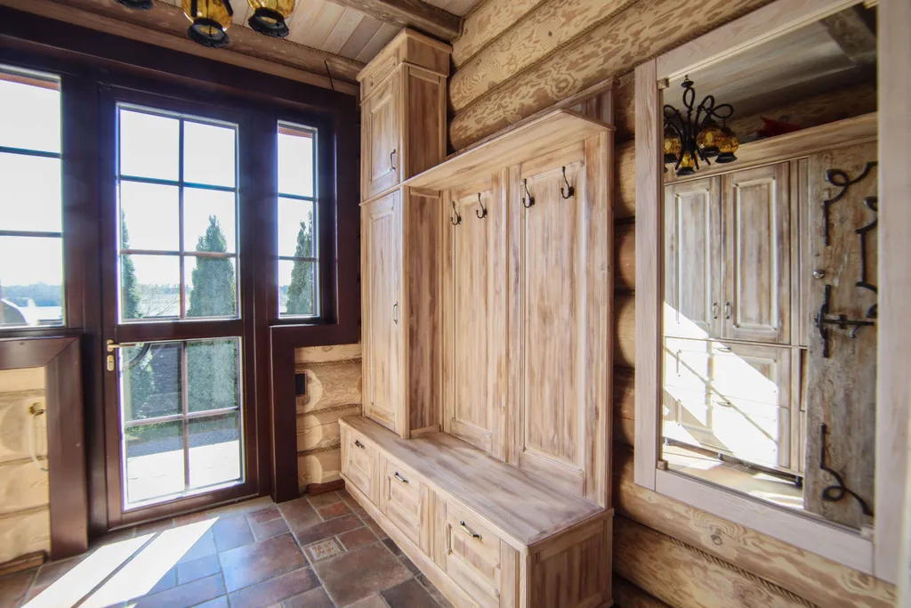 Шале с бассейном и видом на озеро