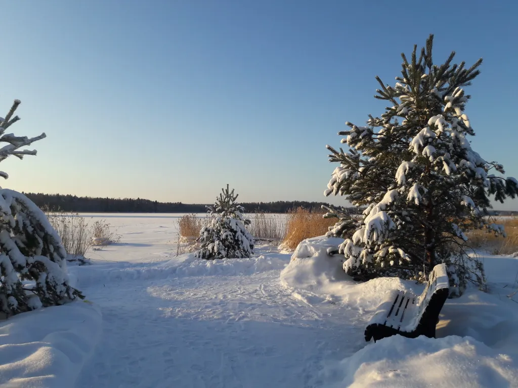 Коттедж Дом на берегу залива с баней и камином — Ключевое