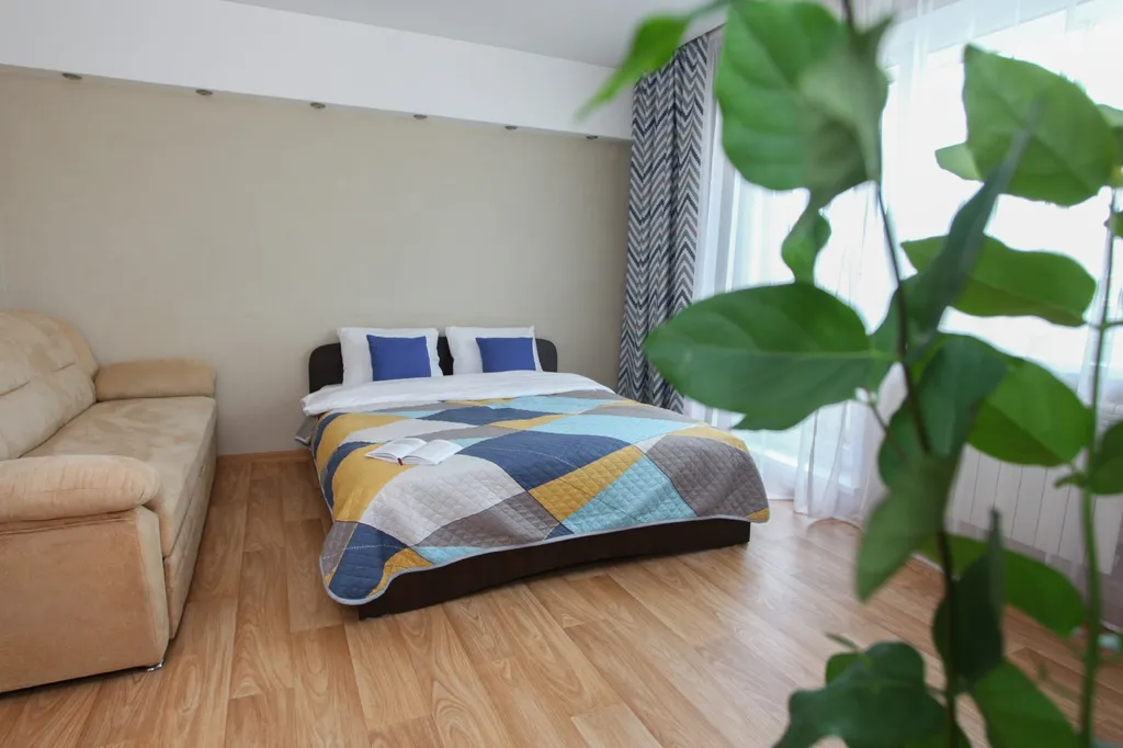 Солнечная квартира рядом с ТРЦ Планета