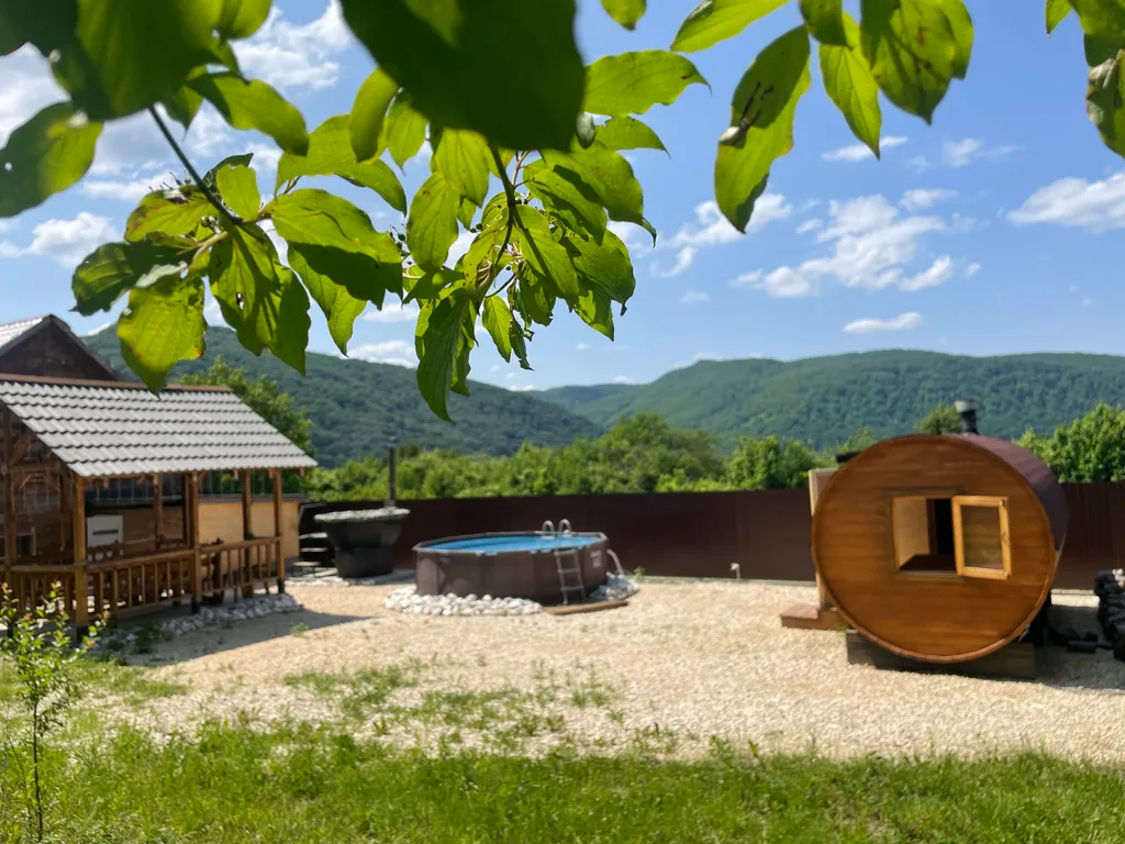 Коттедж Уютный домик вблизи экстрим-парка Мишоко и Лаго-Наки — аренда посуточно в Каменномостский