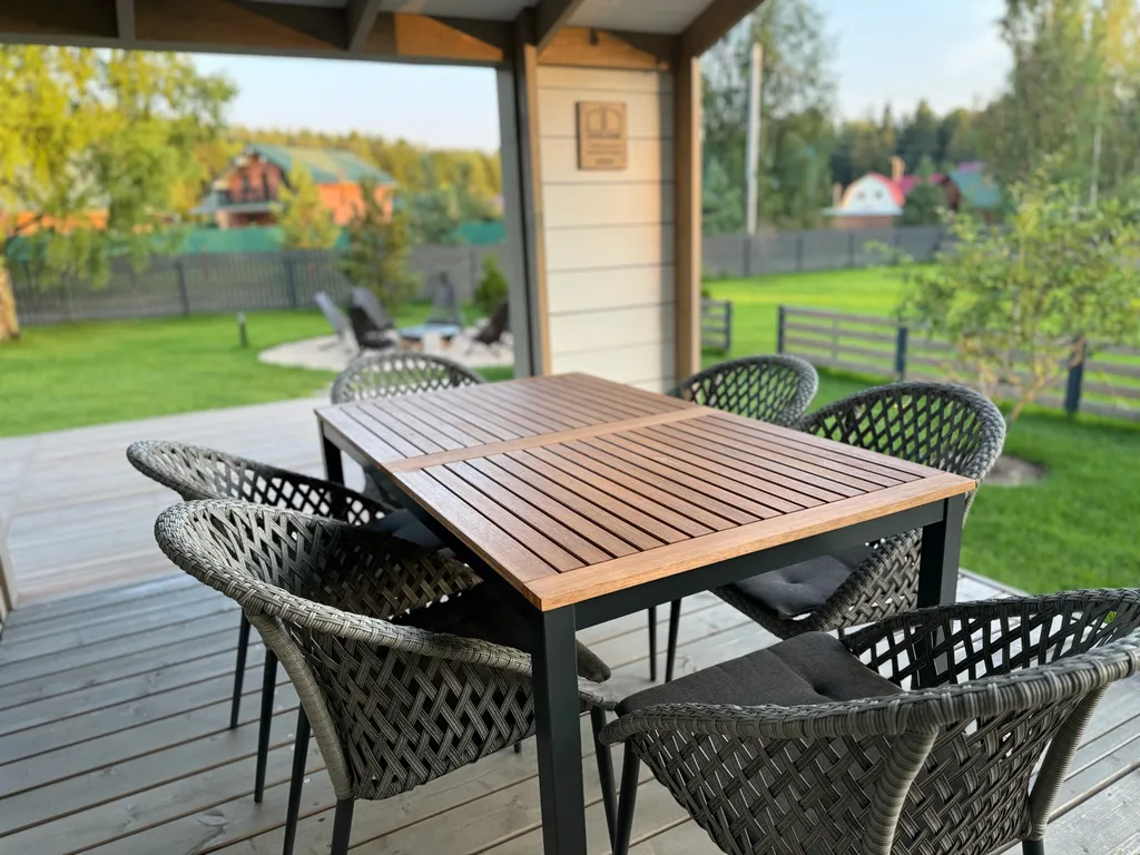 Уютный загородный дом в тишине