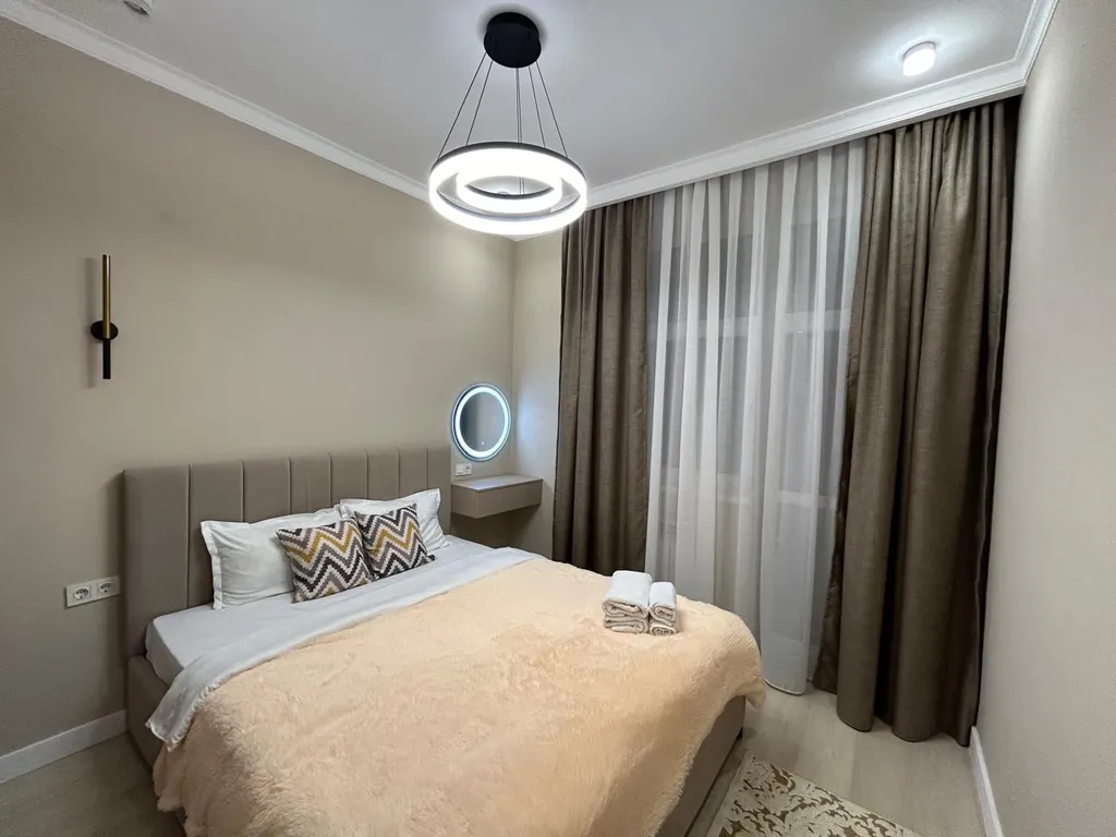 Стильная квартира с балконом в верхней части города