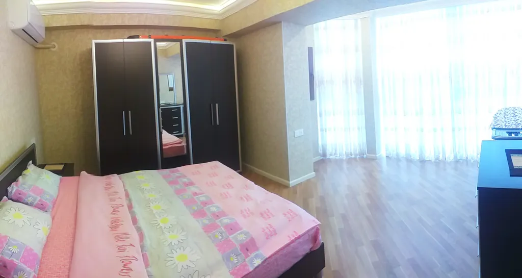 2-комнатная квартира напротив Приморского парка