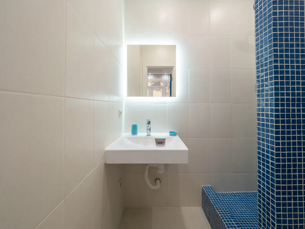 Квартира Квартира Уютная студия у моря с теплым бассейном — Сириус