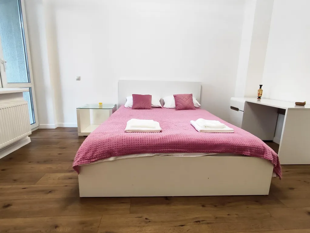 Уютная квартира рядом с метро, 3 отдельные спальни