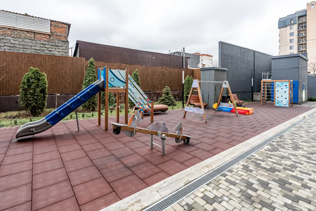 Двушка до 6 человек рядом с ЖД вокзалом, отчетные документы