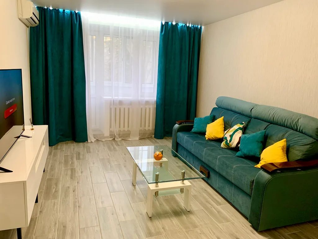 Комфортная 2-х комнатная квартира — аренда посуточно в Семикаракорск