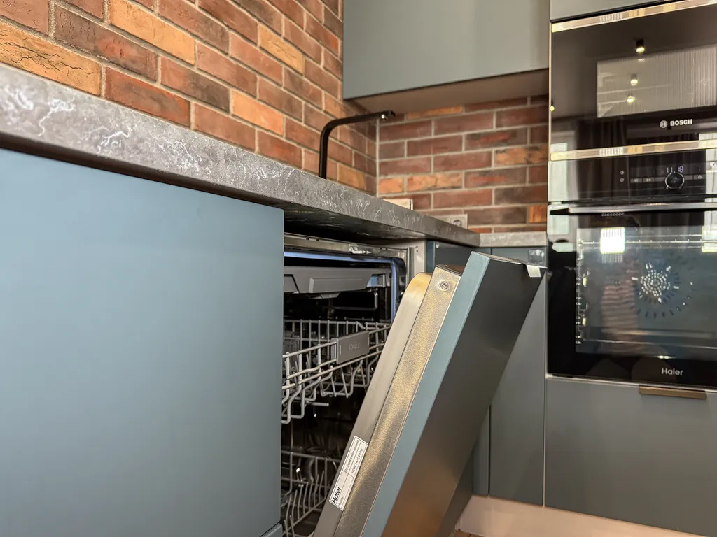 Квартира с видом на море, горы и город-герой Новороссийск