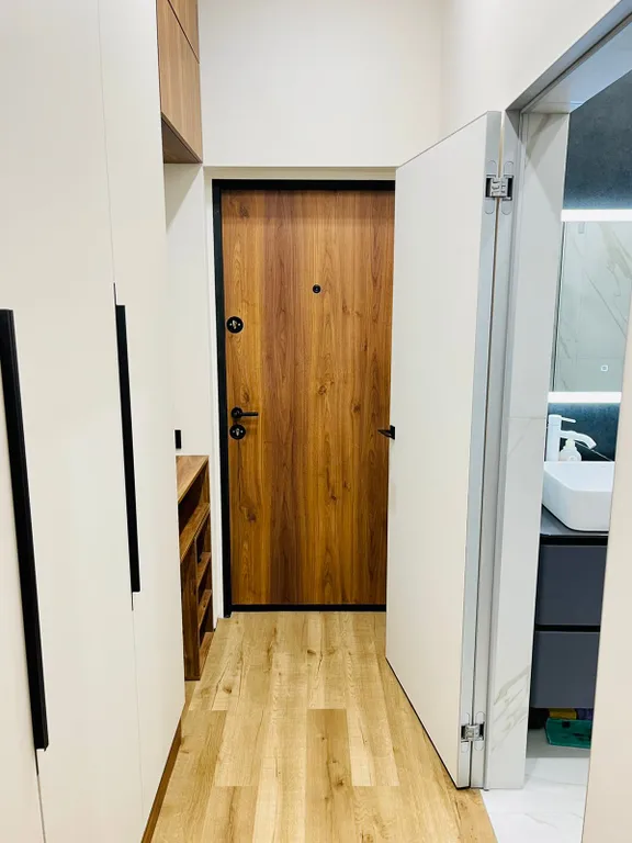 Уютная квартира в центре с балконом и видом на горы