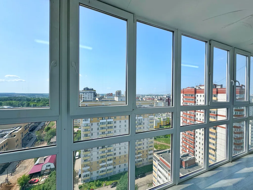 Стильная 2-комнатная квартира-студия в новом доме на берегу реки Вятка