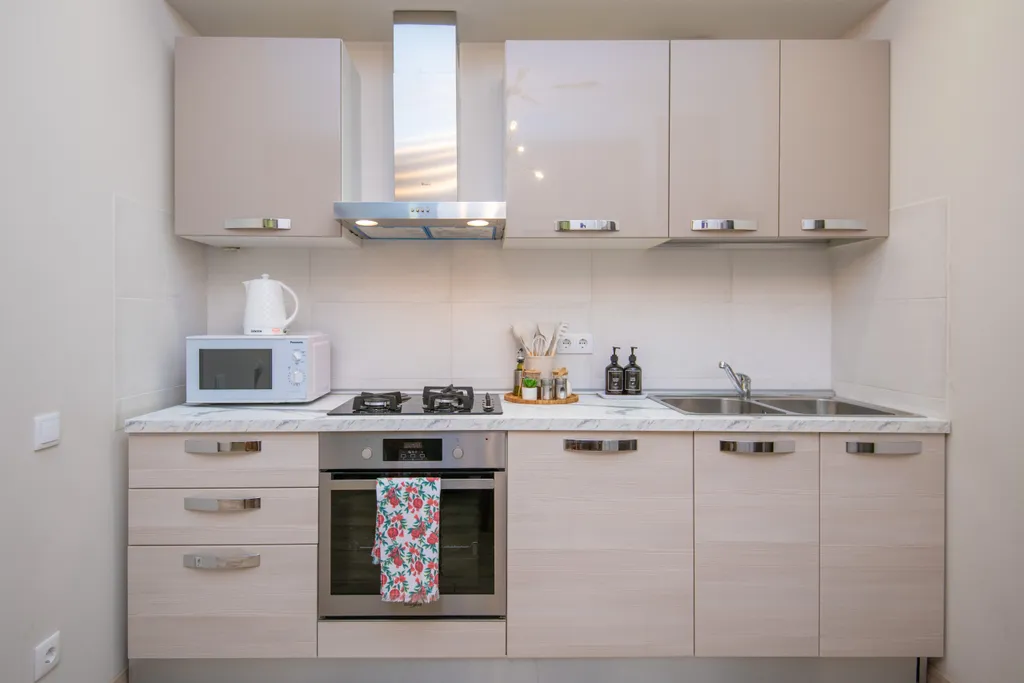 Уютная 3 комнатная квартира рядом с метро, полностью оборудована