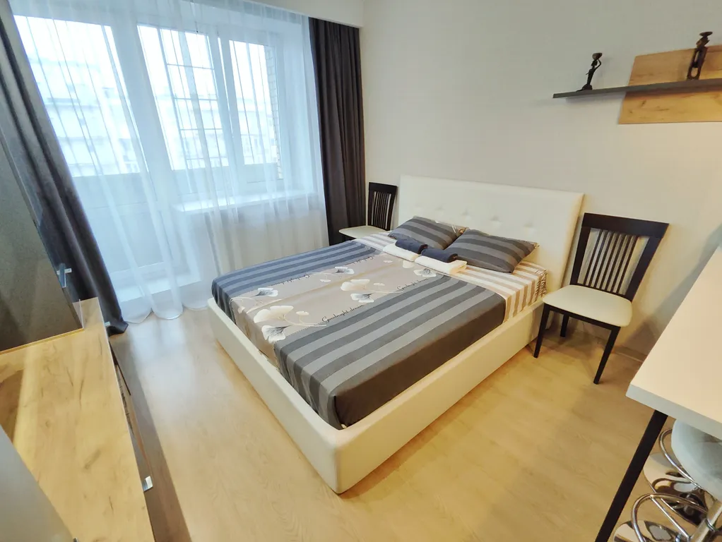 Шикарная просторная студия в центре города